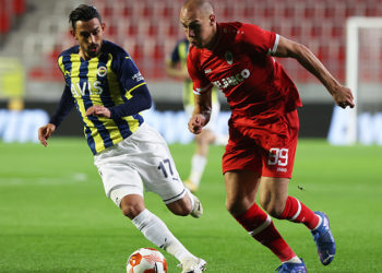 İrfan Can Kahveci: Kaptanımız  Mesut ağabey takımla konuştu...