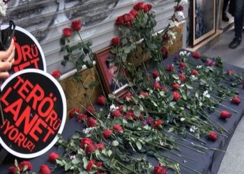 İstanbul'daki sinagog saldırılarında hayatını kaybedenler anıldı