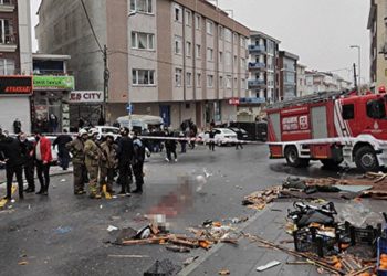 İstanbul’da fırtına hızı 129 kilometreye ulaştı, dört kişi hayatını kaybetti