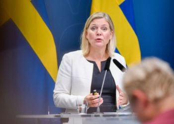 İsve&ccedil;'in ilk kadın başbakanı Andersson, g&ouml;reve geldikten saatler sonra istifa etti