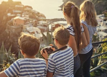 İtalya'da hükümetten çocuk yardımı paketi: Dört çocuklu aileler ayda 1.090 euro destek alabilecek