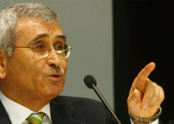 İyi Partili Durmuş Yılmaz: Bu gece 12.00’dan sonra teyakkuza davet ediyorum, Resmî Gazete’yi takip etmenizi tavsiye ediyorum