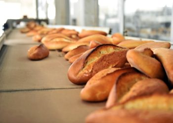 İzmir’de ekmeğe yüzde 20 zam: Yeni fiyat yarından itibaren geçerli olacak