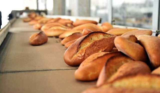 İzmir’de ekmeğe yüzde 20 zam: Yeni fiyat yarından itibaren geçerli olacak