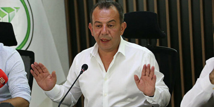 İçişleri Bakanlığı, Bolu Belediye Başkanı Tanju Özcan hakkında soruşturma başlattı