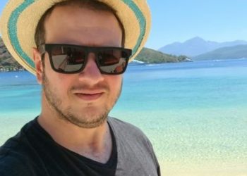 Şahan Gökbakar: Madem piyasaları, kurları falan önemseyen yok, yapın kafadan 0 faiz