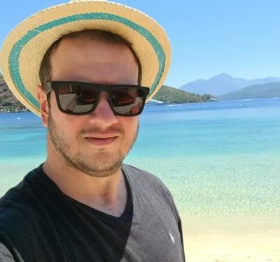 Şahan Gökbakar: Madem piyasaları, kurları falan önemseyen yok, yapın kafadan 0 faiz