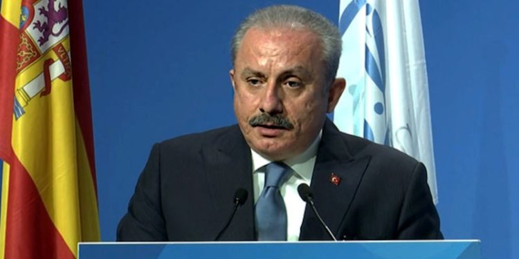 Şentop: Türkiye, Avrupa’nın göçmen deposu değildir