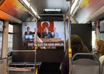 ‘500T Kayıp Otobüs’ dizisinin ön gösterimi 500T otobüsünde yapıldı