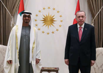 ‘Erdoğan ve El Nahyan’ı ‘soğuk barış’ için İngiltere ikna etti’