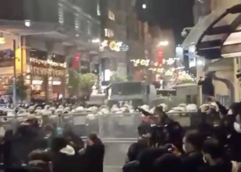 ‘Hükümet istifa’ deyince… Kadına Karşı Şiddetle Mücadele Günü’nde polis kadınlara gazla saldırdı