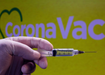 ‘Sinovac yerine yanlışlıkla 6 doz BioNTech aşı yaptı’ iddiası: Hemşireye inceleme