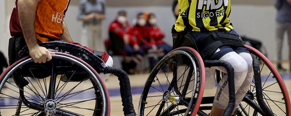 'Üç Büyükler'in tekerlekli sandalye basketboluna girmesi, ilgiyi ve rekabeti artırdı