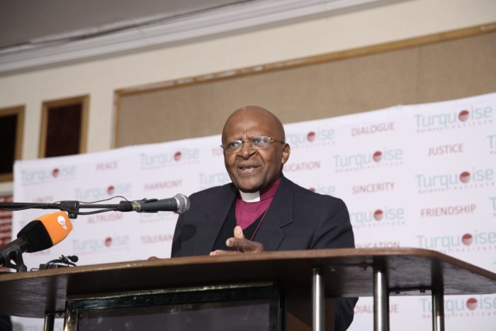 “Gökkuşağı Ulusu” Mucidi, Nobel Ödüllü Başpiskopos Desmond Tutu vefat etti