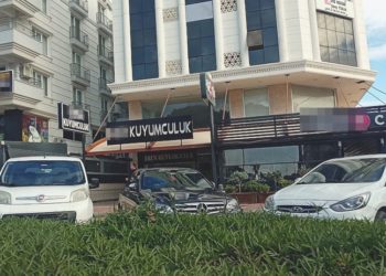 1 milyon liralık altın çalanlar, çamurlu ayakkabılarıyla bıraktıkları izlerden yakalandı