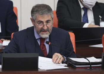 Bakan Nebati: Kurda köpüklerin gittiği, gerçek fiyatlamanın oluştuğu bir noktaya doğru gidiyoruz