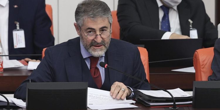 Bakan Nebati: Kurda köpüklerin gittiği, gerçek fiyatlamanın oluştuğu bir noktaya doğru gidiyoruz