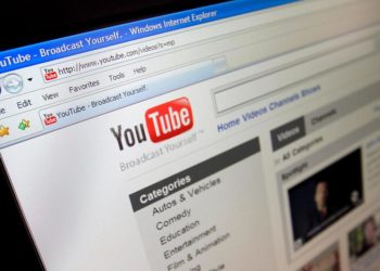 Sokak röportajı yapan gazetecilere sabah baskını ve gözaltı