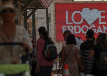 MetroPOLL anketi: Erdoğan’ın ‘görev onayı’ yüzde 38.6 oldu