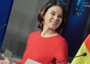 Almanya Dışişleri Bakanı Baerbock, Brüksel’de NATO ve AB’ye destek mesajı verdi