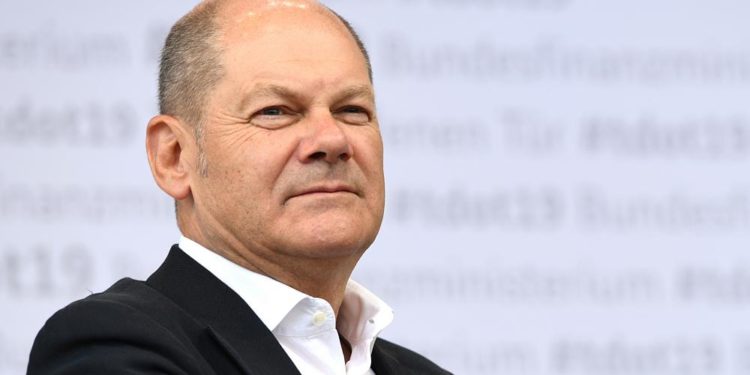 Alman bakan Scholz: Partim SPD isterse koalisyon hükümetinden çıkarız