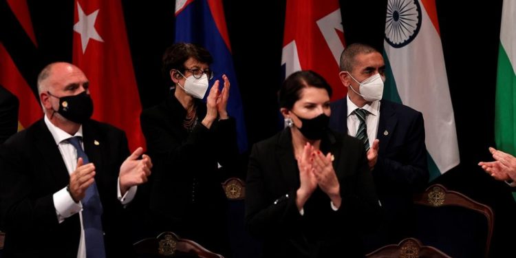 Uğur Şahin ve Özlem Türeci’ye İspanya’da Asturias Prensesi ödülü verildi