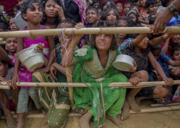 İnsan Hakları İzleme Örgütü’nden uyarı: Bangladeş, Arakanlı mültecilerin okullarını kapatıyor