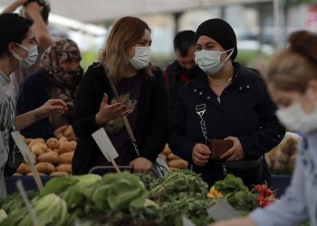 Türkiye’de kasım ayı enflasyonunu TÜİK yüzde 3,51, ENAGrup ise yüzde 9,91 olarak açıkladı