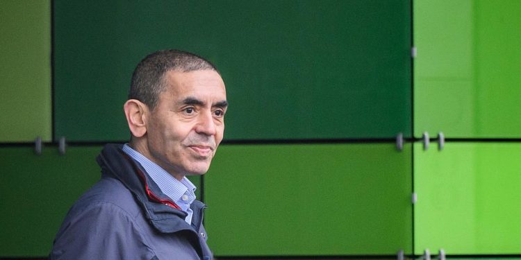 Uğur Şahin: Covid-19 aşısı 9 aya kadar koruma sağlıyor, 4. doz için henüz elimizde veri yok