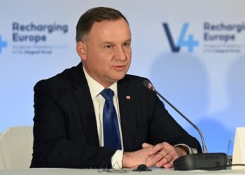 Polonya Cumhurbaşkanı, yabancı medya faaliyetlerini kısıtlayacak yasa tasarısını veto etti