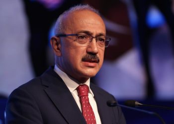 Hazine ve Maliye Bakanı Lütfü Elvan istifa etti