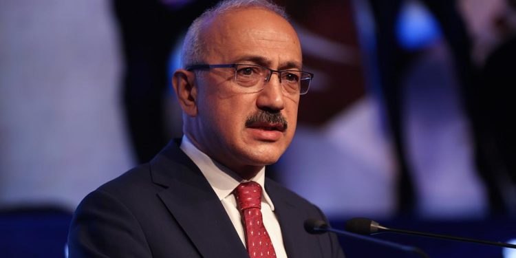 Hazine ve Maliye Bakanı Lütfü Elvan istifa etti