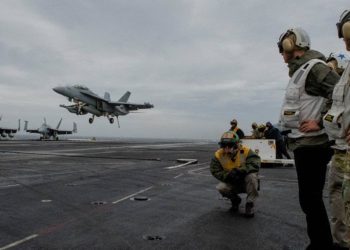 Rusya ile Ukrayna gerginliği: ABD uçak gemisi Avrupa’ya güvence vermek için Akdeniz’de kalacak