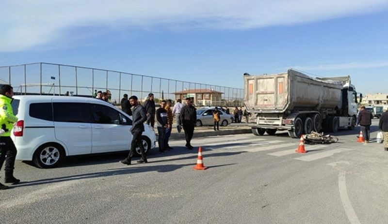 14 yaşındaki çocuk, motosikletine tır çarpması sonucu öldü