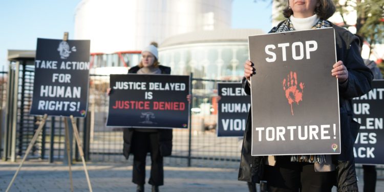 2014’te tutuklanan polisler için AİHM önünde adil yargılama talep edildi