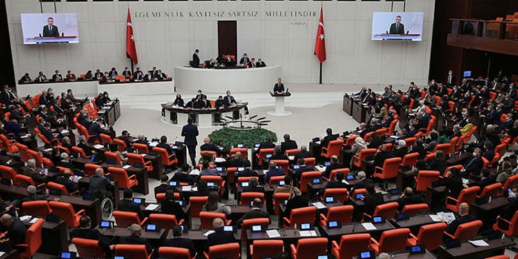 2022 bütçesi Meclis’ten geçti