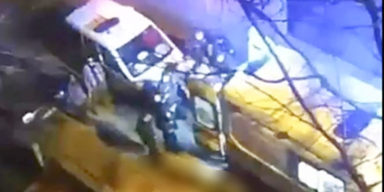 5 ayrı uzaklaştırma kararına rağmen boşandığı kadını ağır yaraladı