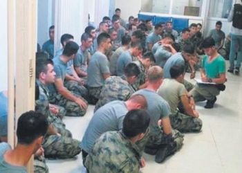 5.5 yıldır tutsak olan 10 askeri öğrenci tahliye edildi: ’15 Temmuz’un sorumlusu onlar değil; diğerlerini de serbest bırakın’
