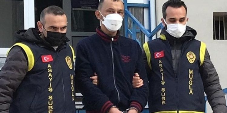 500 bin TL'lik döviz ve ziynet eşyasıyla yakalanan hırsız tutuklandı