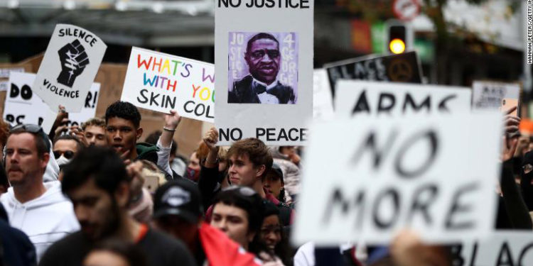 ABD'de George Floyd'u öldürmekten 22,5 yıl ceza alan polis memuru Chauvin suçunu itiraf etti