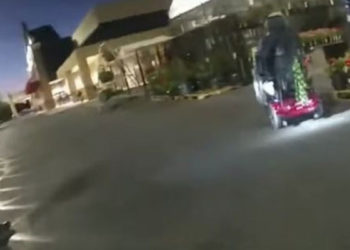 ABD'de bir polis, tekerlekli sandalyeli şüpheliyi öldürdüğü için görevden alındı