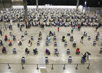 ABD’de Covid-19 nedeniyle ölenlerin sayısı 800 bini aştı