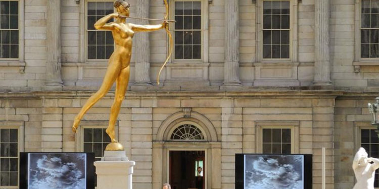 ABD’li koleksiyoner çalıntı eserleri iade ediyor