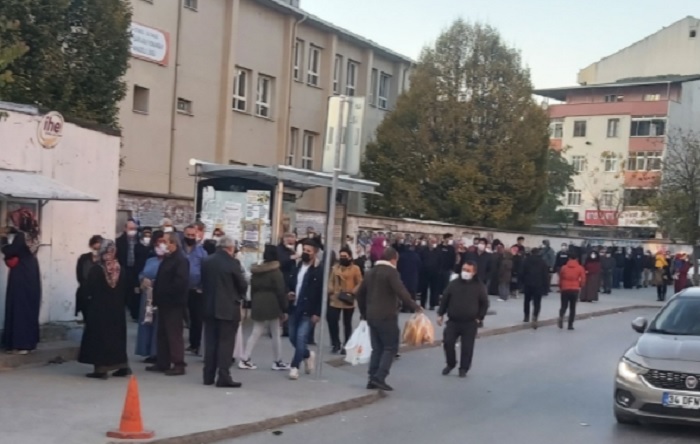 AKP’li Çamlı: Halk Ekmek kuyrukları fotoğraf çekmek için oluşturuluyor