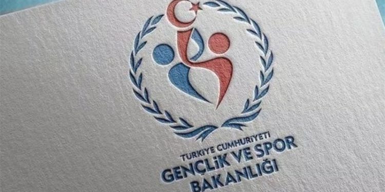 AKP, bakanlık kadrosu için sertifika şartı getirdi