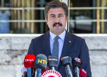 AKP'li Cahit Özkan: Yeni ekonomi programında, düşük faiz ve istikrarlı kur politikasıyla ülkemizin refahını arttırmaya devam edeceğiz