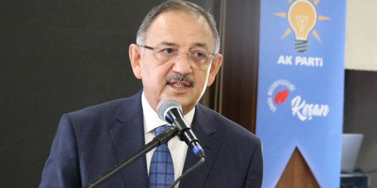 AKP'li Özhaseki: Ufak tefek ekonomik sıkıntılar varsa asgari ücretlinin, emeklinin ücretlerinin nasıl arttığını herkes görecek