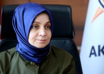 AKP’li Usta’ya ‘Erbakan’ tepkisi: Mirasyedileri hayrete düşüren performansla yürüyorsunuz