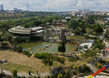 AKP’li belediye, İBB’nin parkına resmen çöktü; ne birikmiş borcunu ödüyor ne de parkı devrediyor