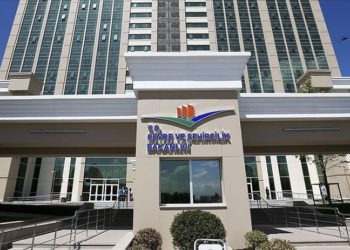 AKP’li belediyelerden bakanlıklara ‘atama’